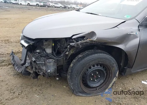 2016 Toyota Camry Hybrid Le z USA, uszkodzony, nr VIN 4T1BD1FK4GU178519